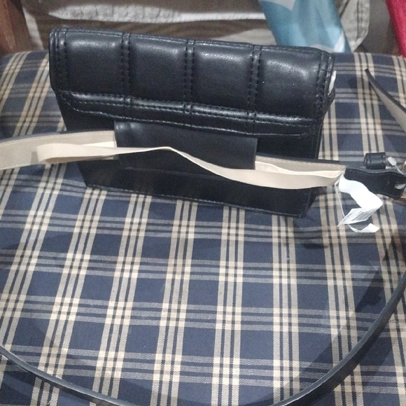 Steve Madden Black Quilted Mini Belt Bag - Picture 3 of 5